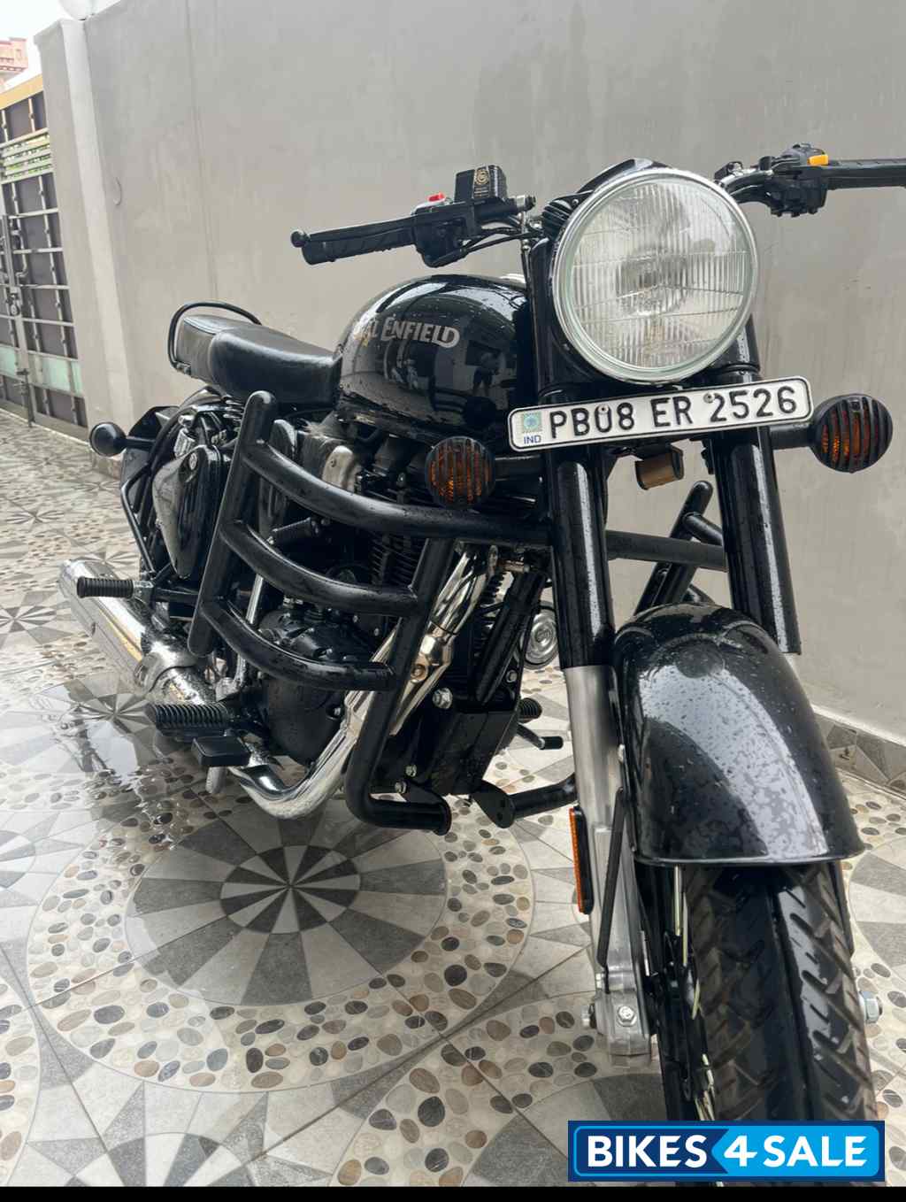 Pure Black Royal Enfield Classic 350 2021