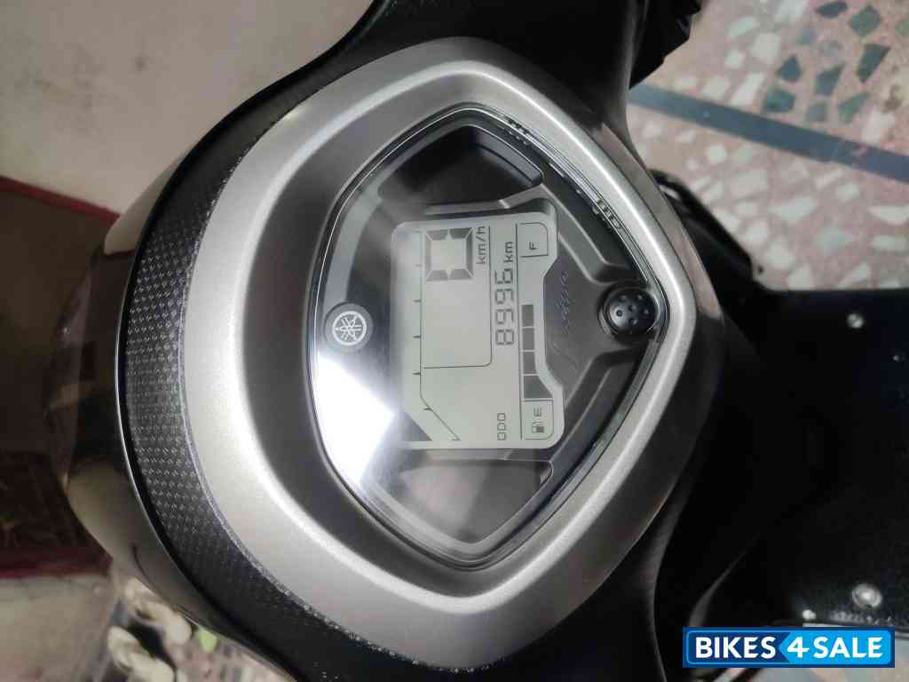 Black Metallic Yamaha Fascino 125 Fi Hybrid