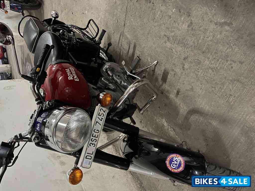 Redditch Red Royal Enfield Classic 350 Redditch Red