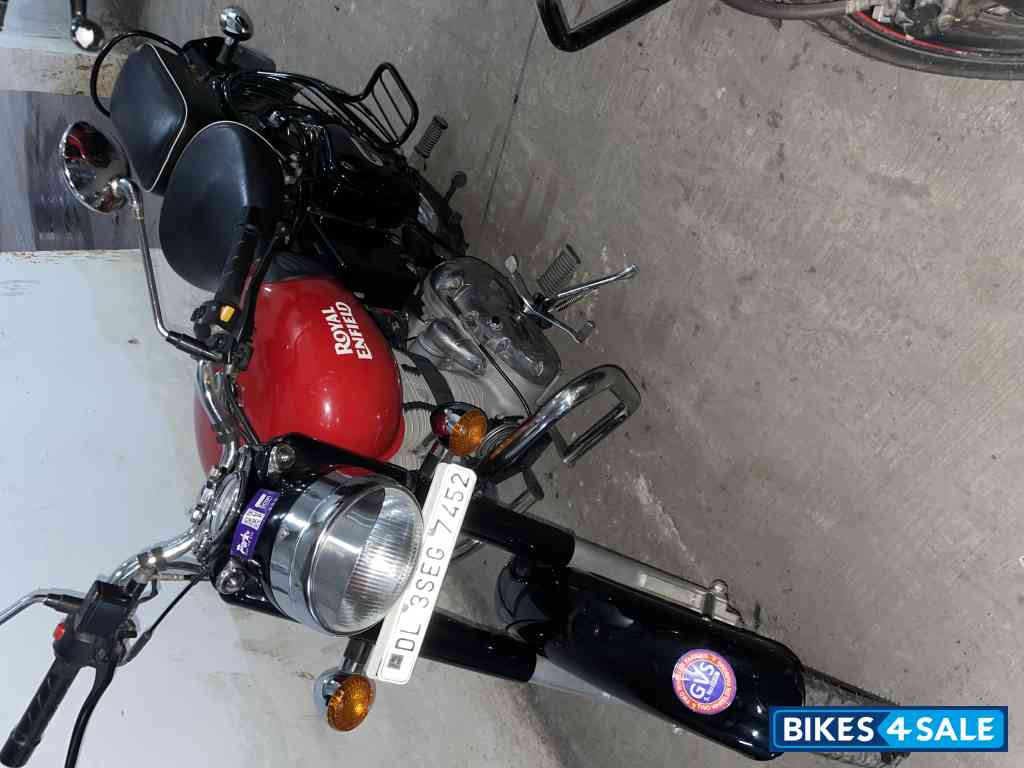 Redditch Red Royal Enfield Classic 350 Redditch Red