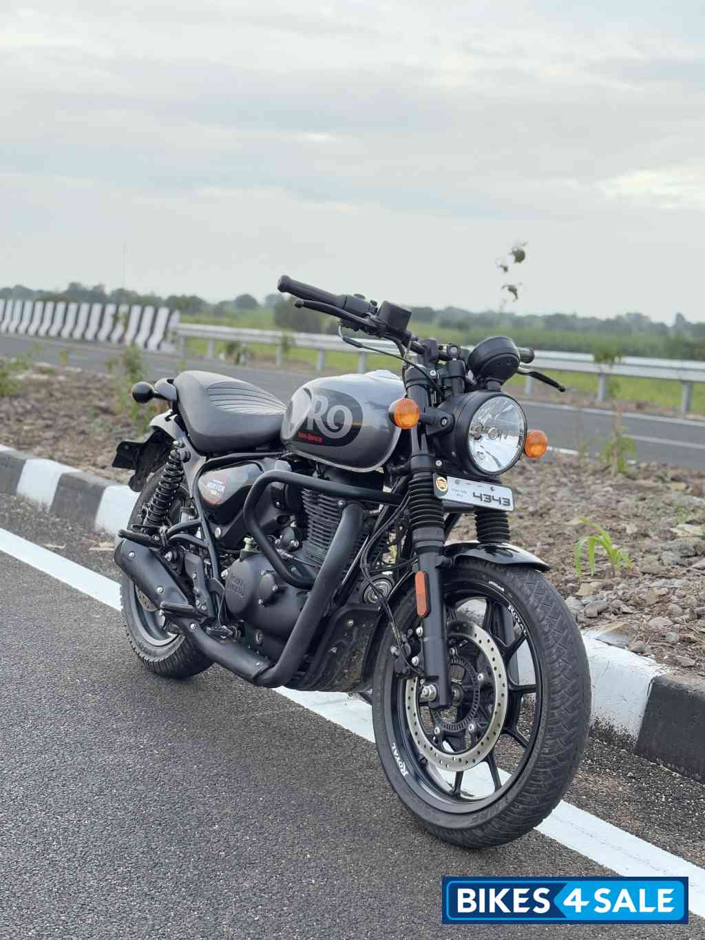 Royal Enfield Hunter 350 Metro