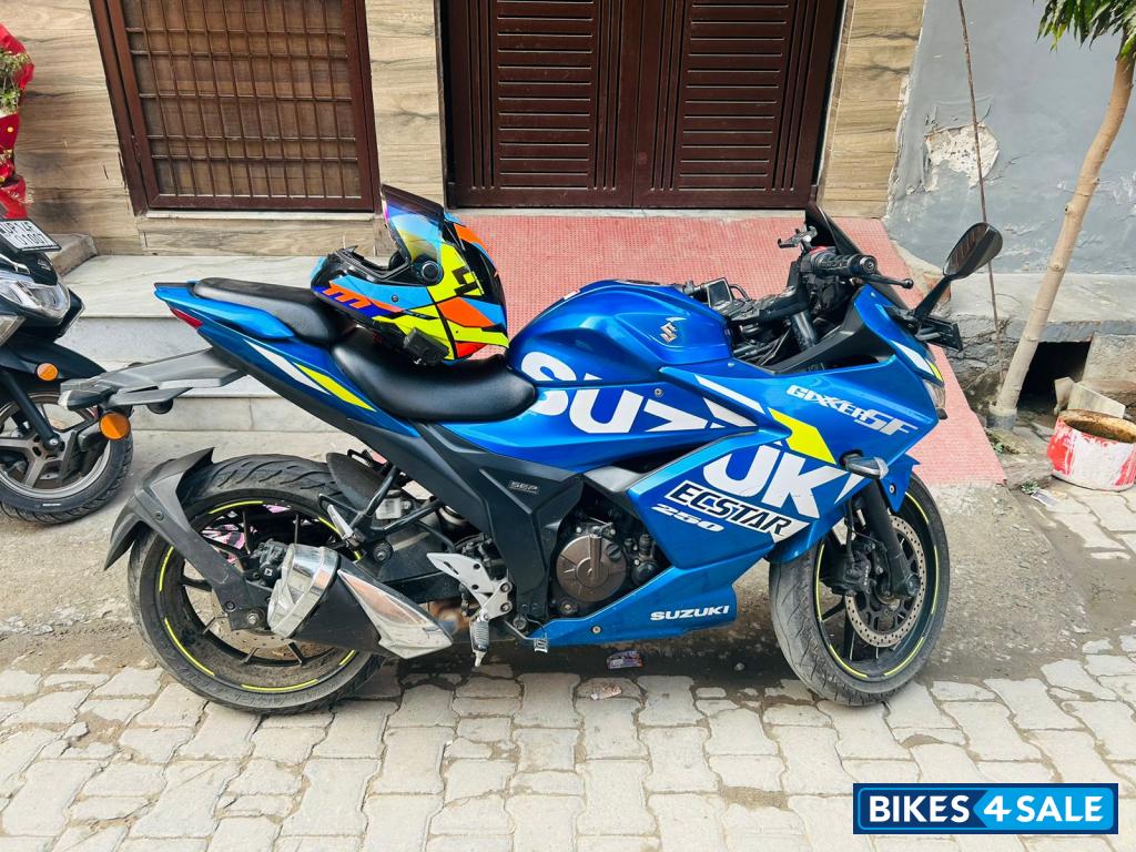 Suzuki Gixxer SF 250
