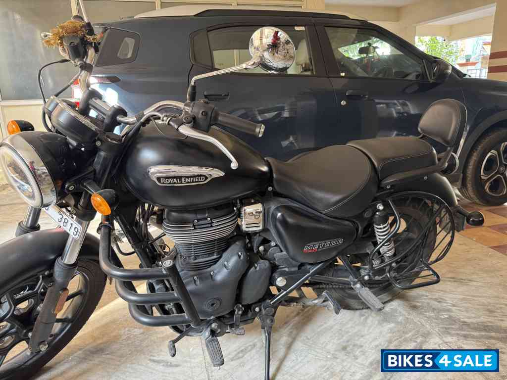 Royal Enfield Meteor 350 Stellar