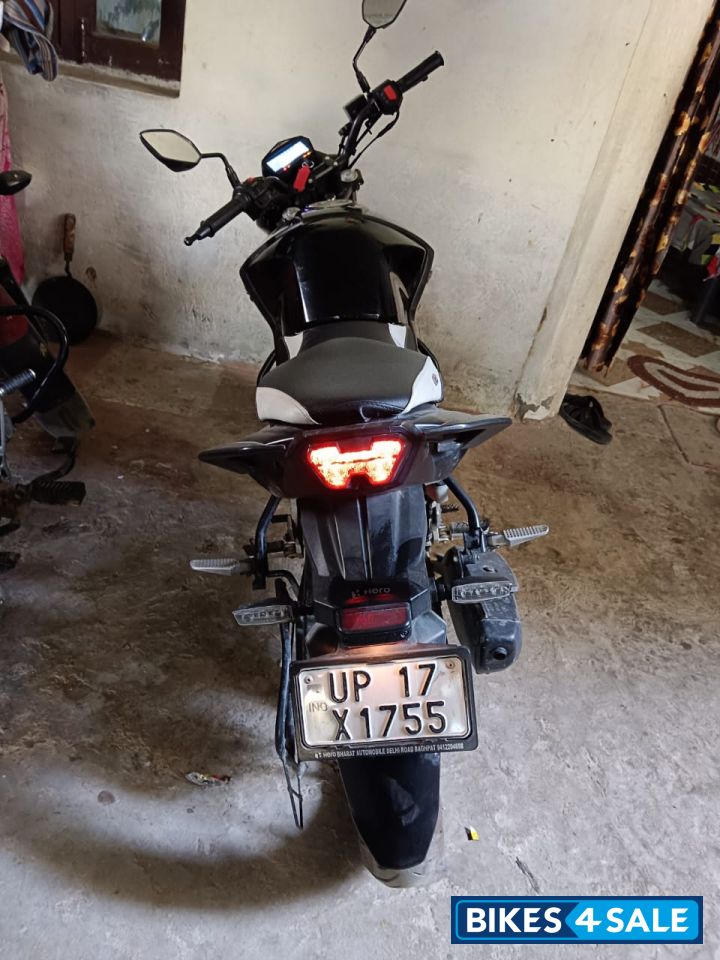 Black Hero Xtreme 160R