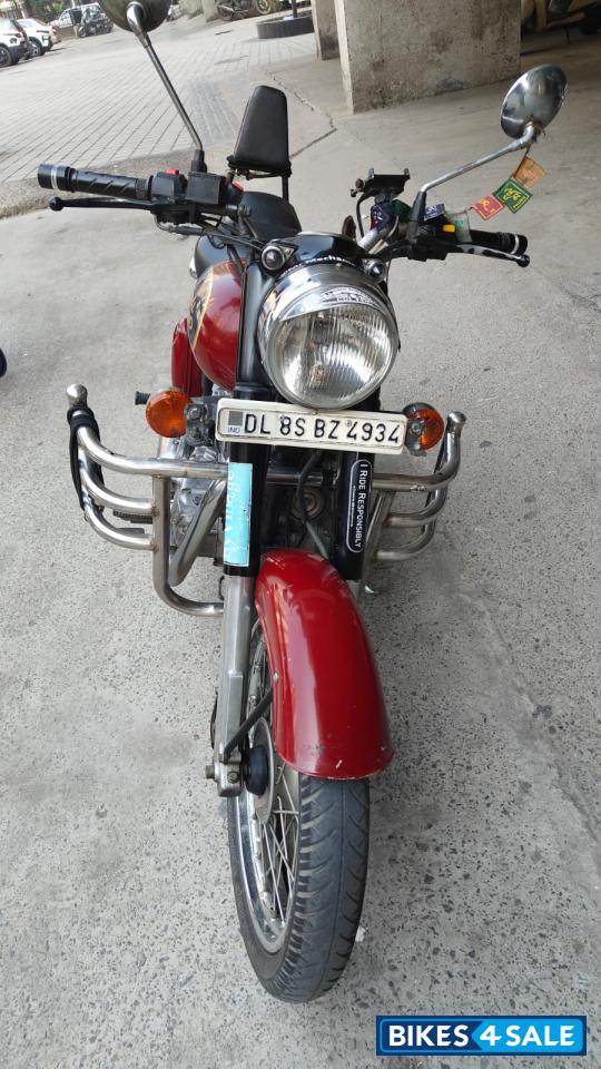 Chestnut Royal Enfield Classic 350