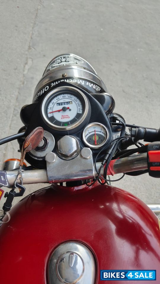 Chestnut Royal Enfield Classic 350