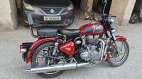 Chestnut Royal Enfield Classic 350
