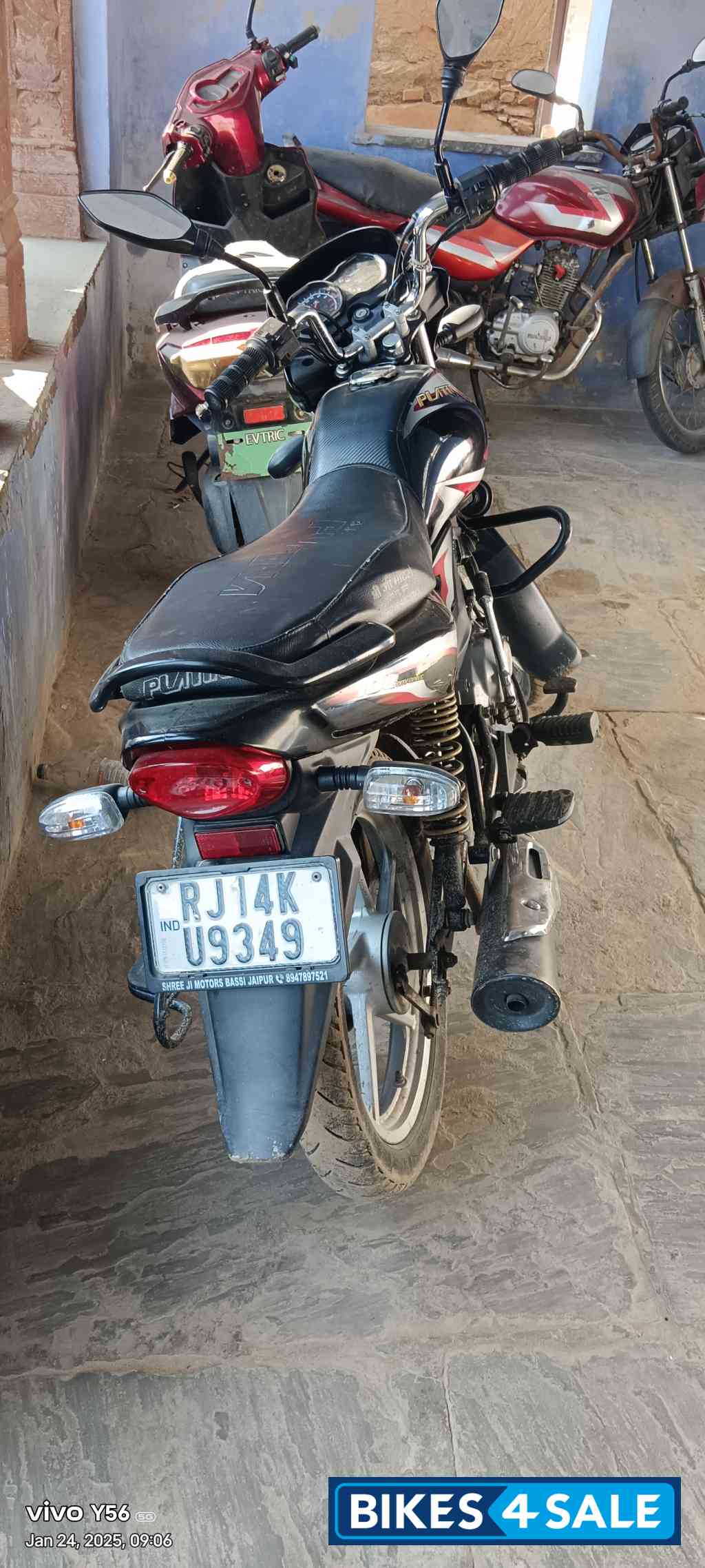 Bajaj Platina 100