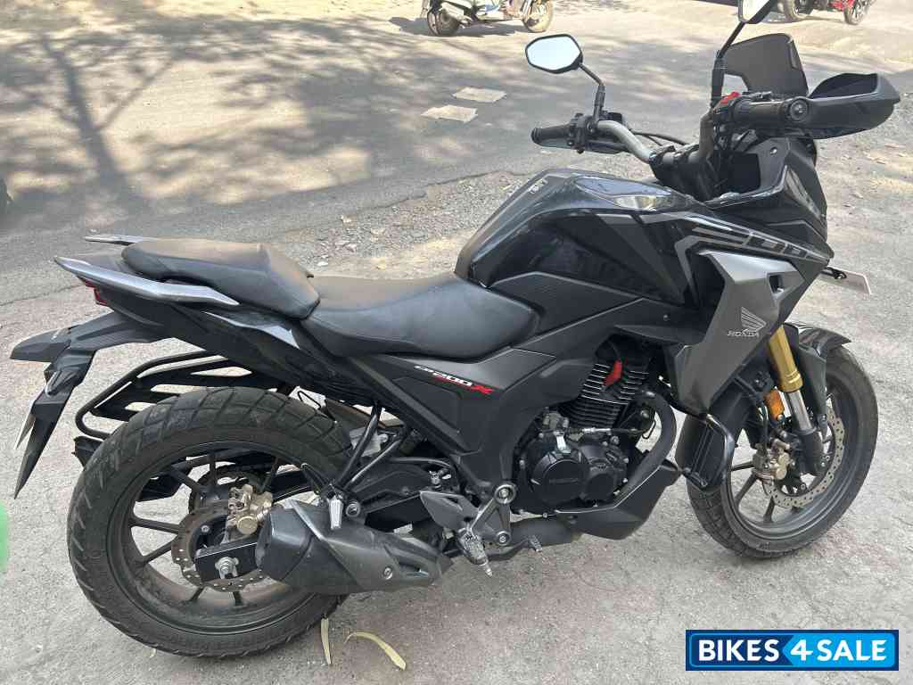 Honda CB200X