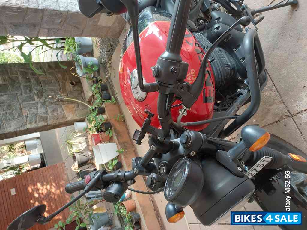 Royal Enfield Hunter 350 Metro