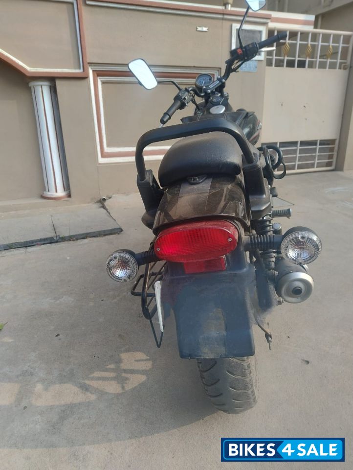 Bajaj Avenger Street 220