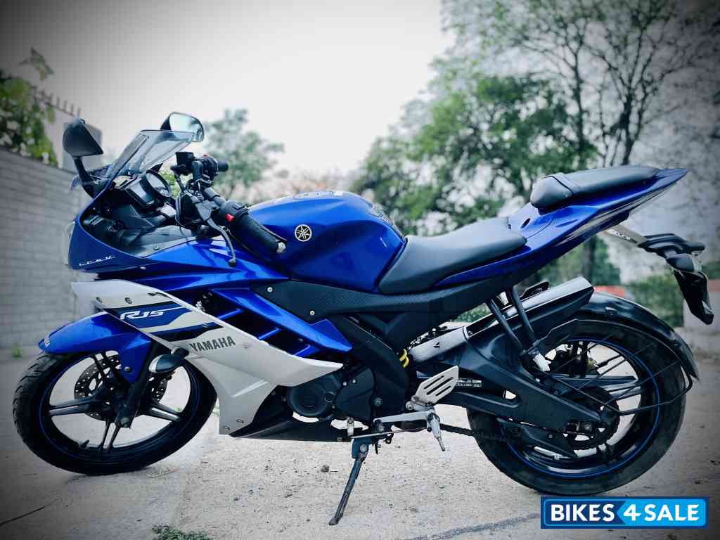 Yamaha YZF R15 V2 Yamaha YZF R15 V2