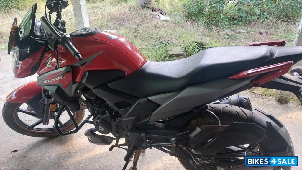 Red Honda XBlade BS6