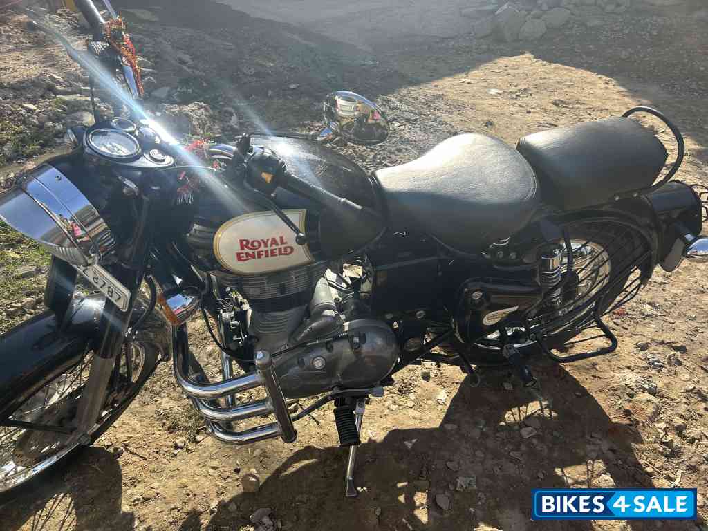 Black Royal Enfield Classic 350 Black Royal Enfield Classic 350