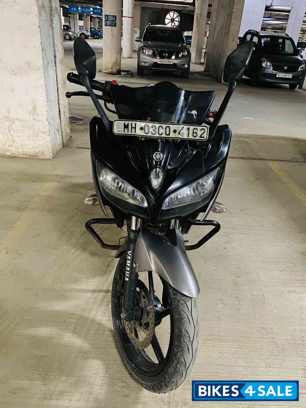 Metallic Black Yamaha Fazer