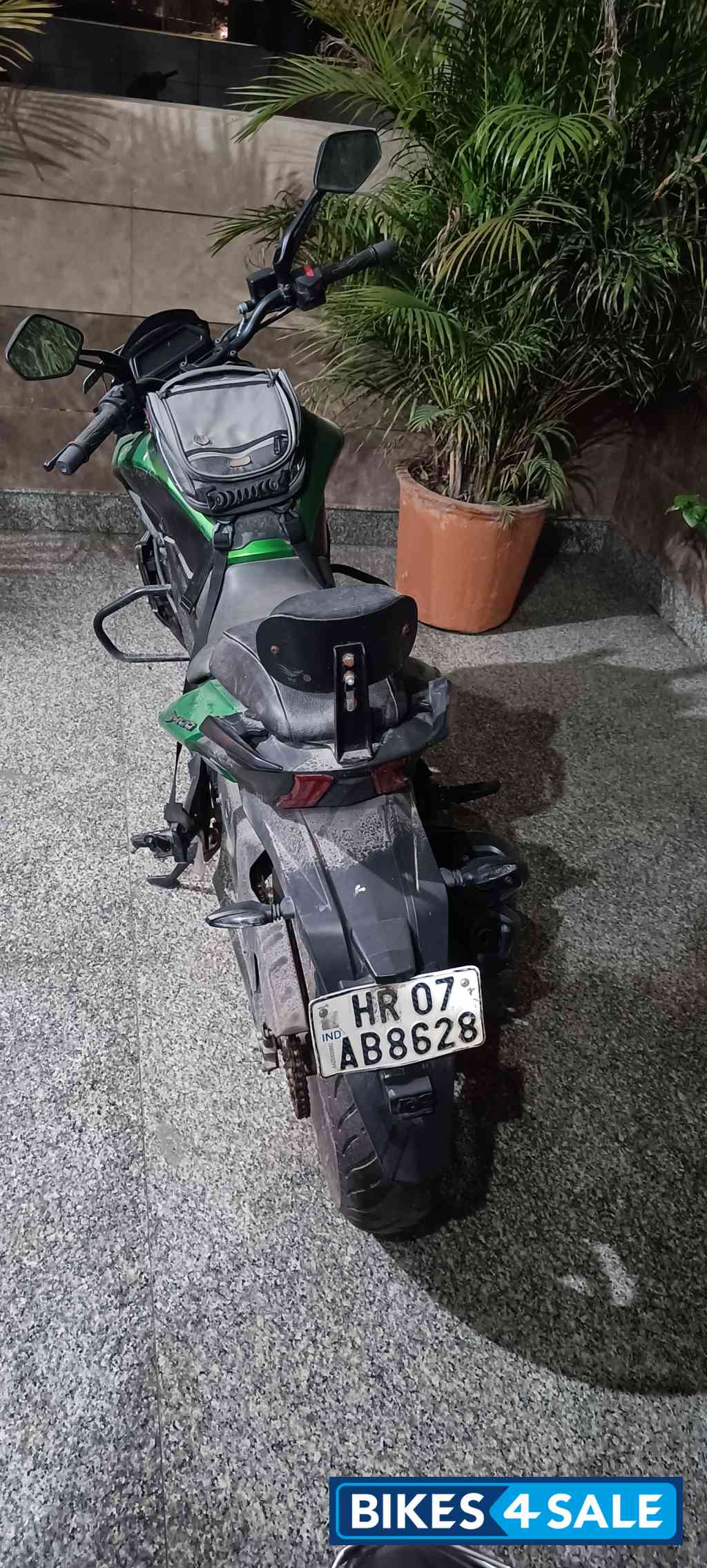 Bajaj Dominar 400 ABS BS6