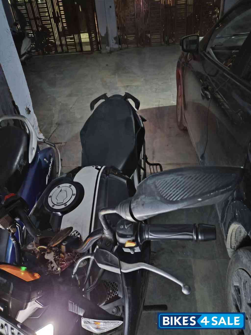 TVS Apache RTR 160 4V BS6