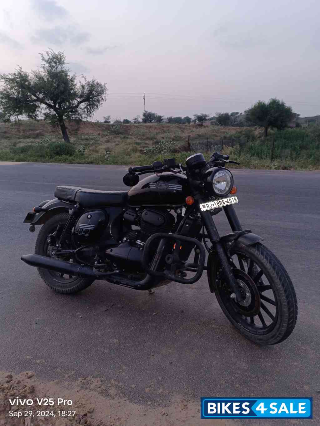Black Jawa 42 Dual Channel ABS AllStar Black