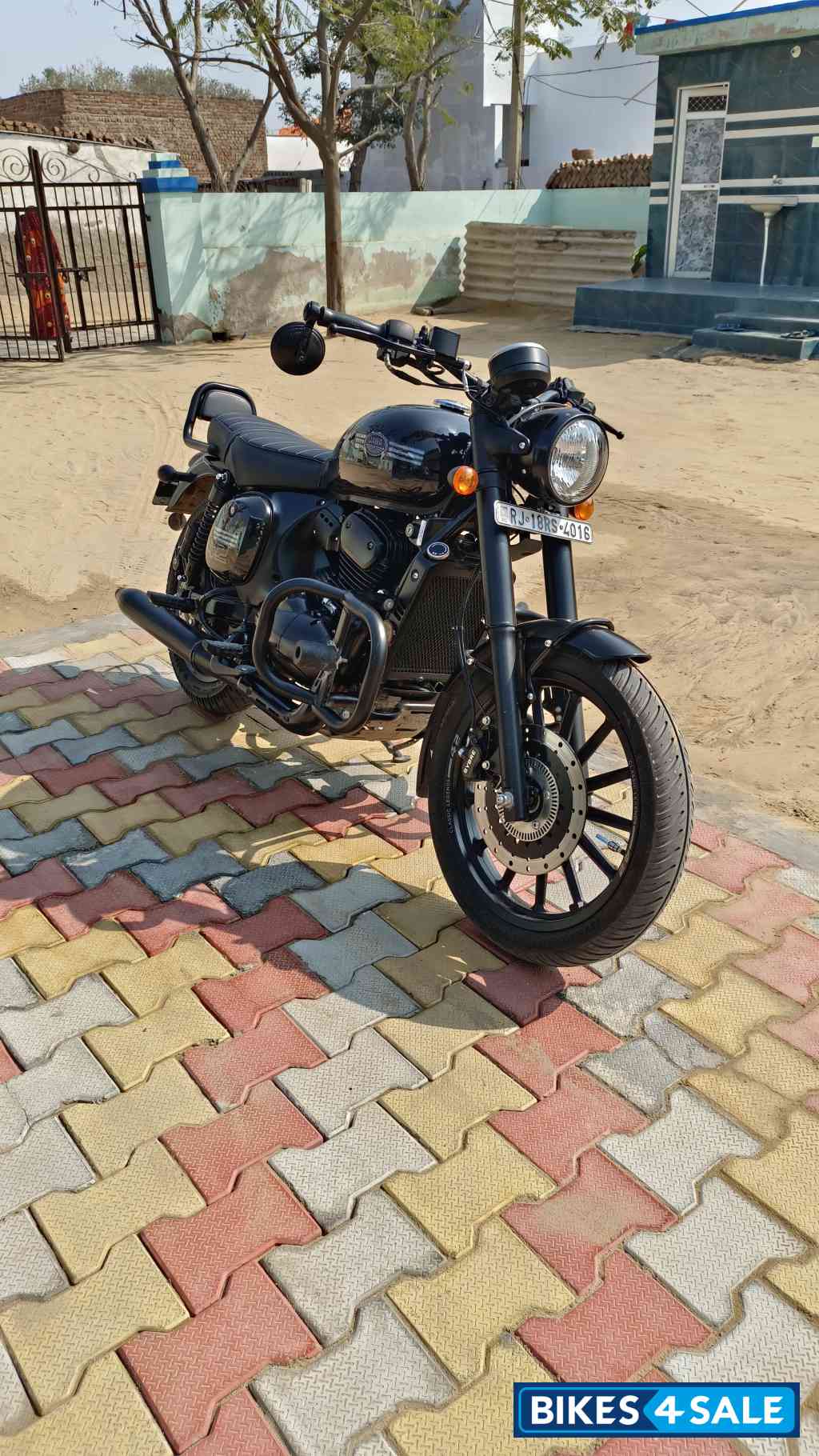 Black Jawa 42 Dual Channel ABS AllStar Black