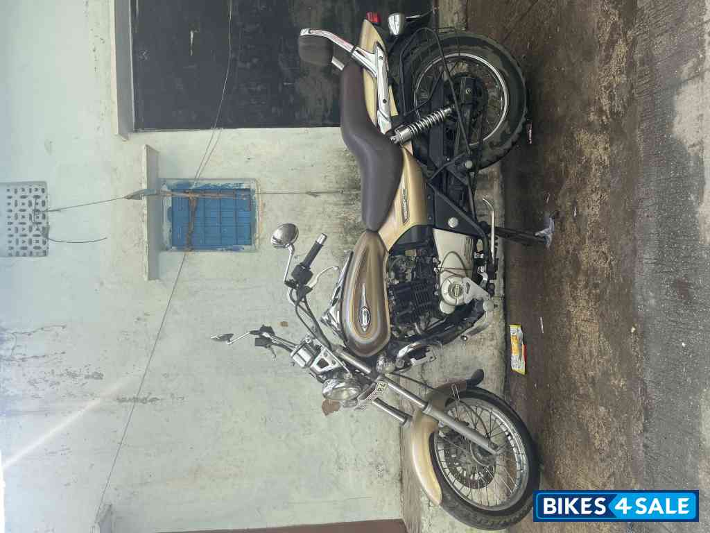 Bajaj Avenger Cruise 220