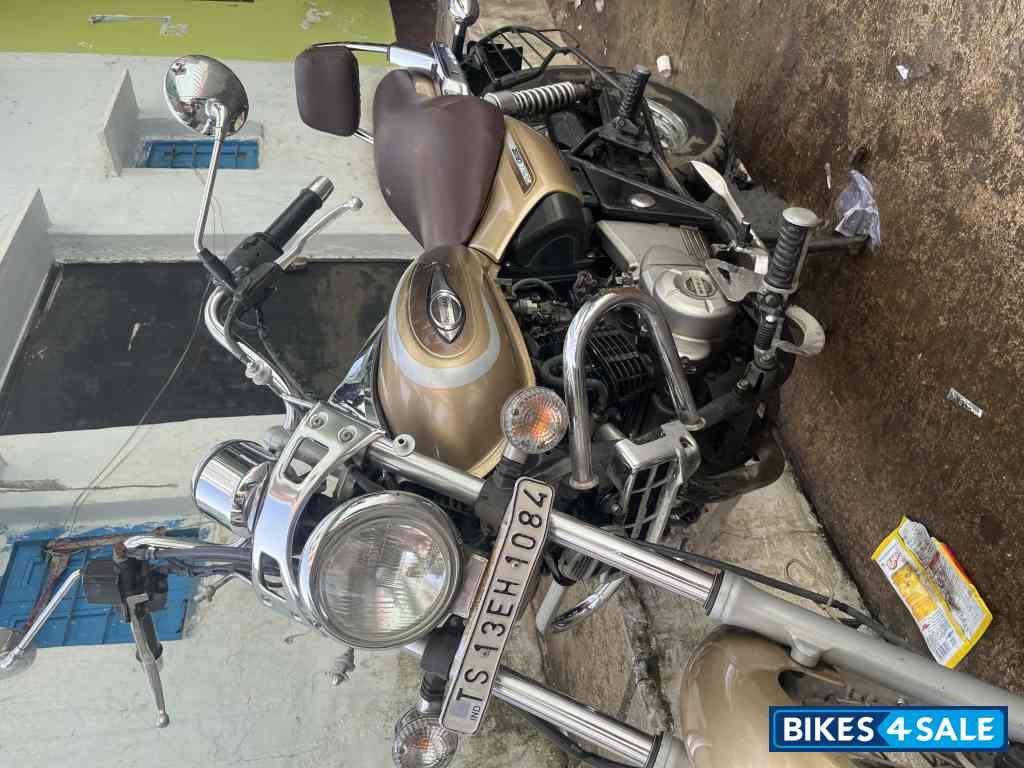 Bajaj Avenger Cruise 220