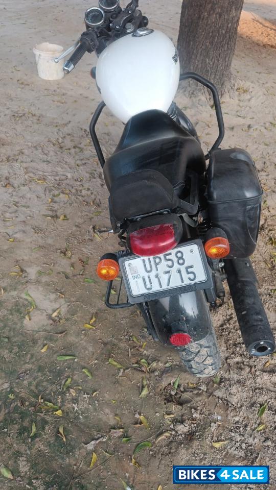 Black And White Royal Enfield Thunderbird X 350