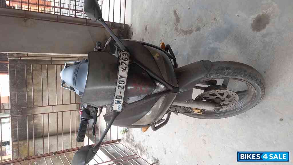Black Yamaha Fazer