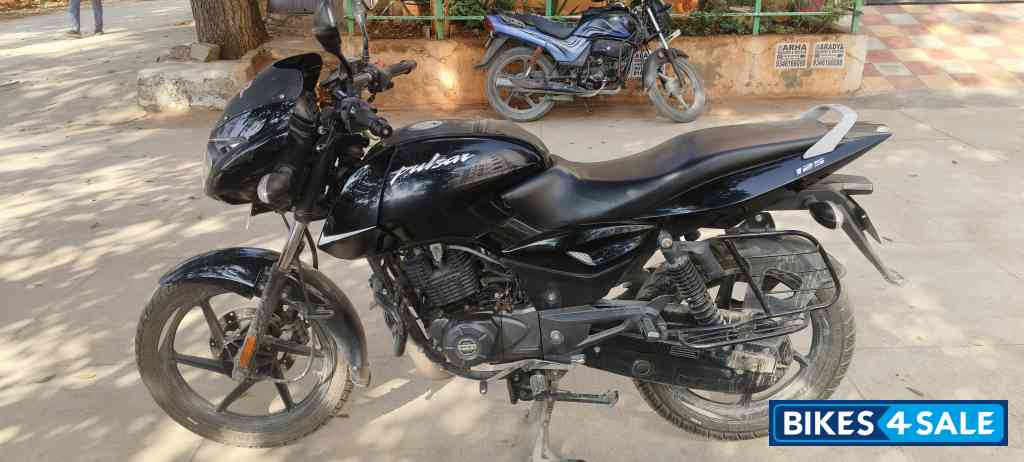 Bajaj Pulsar 125