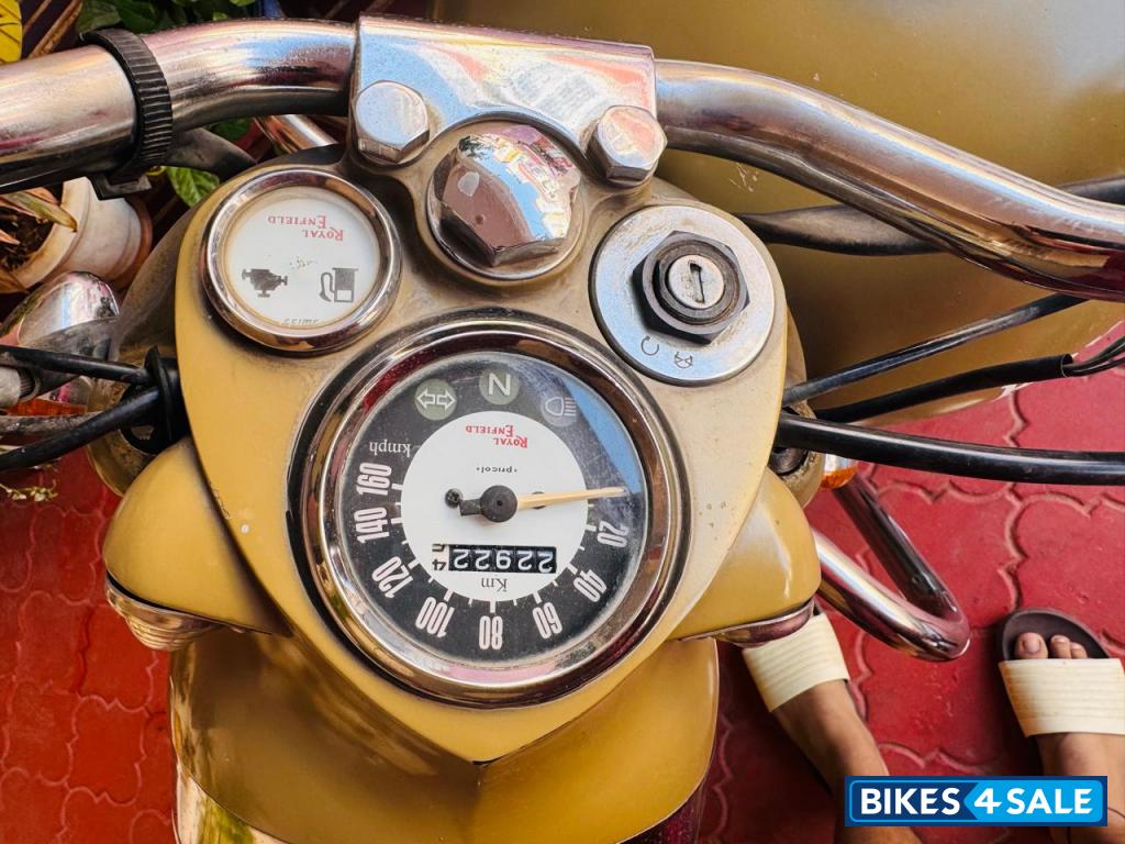 Royal Enfield Classic Desert Storm