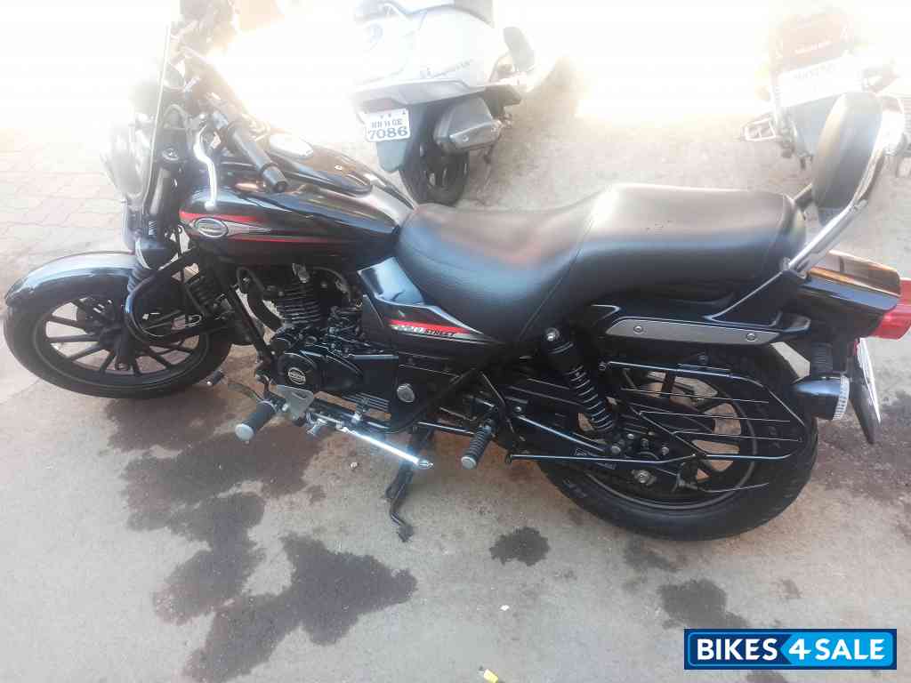 Black And Red Bajaj Avenger Street 220