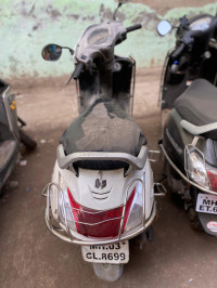White Honda Activa 3G