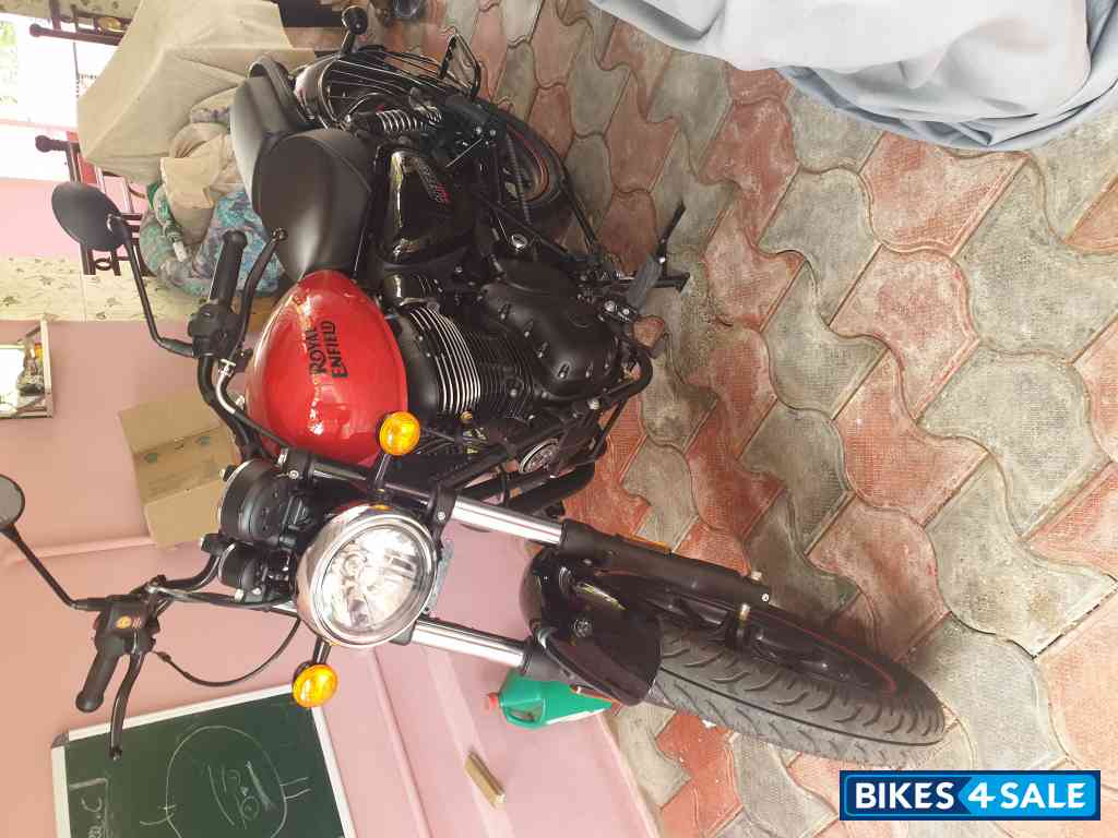 Red Royal Enfield Meteor 350 Fireball