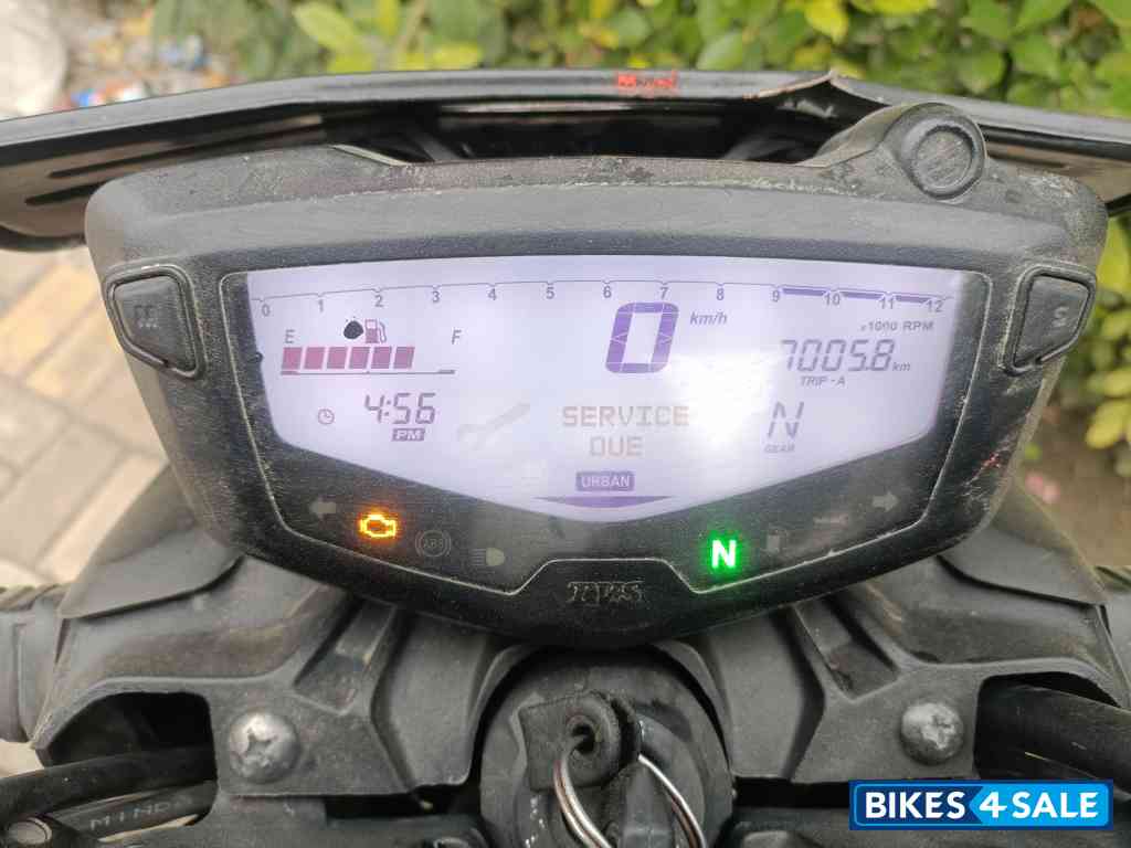 TVS Apache RTR 160 4V BS6