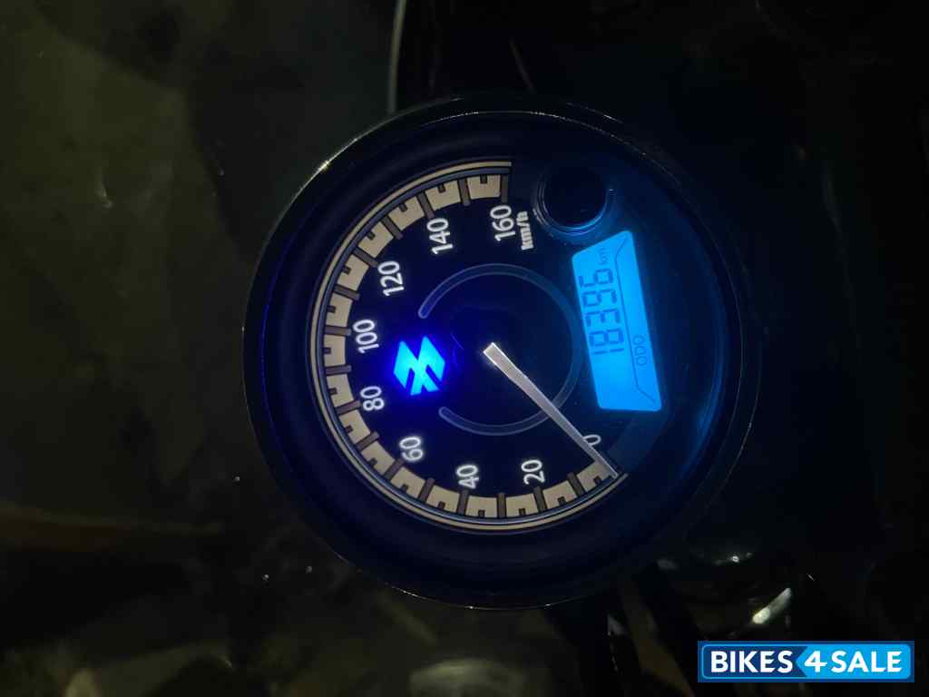 Bajaj Avenger Cruise 220