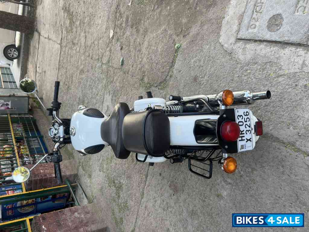 Ash White Royal Enfield Classic 350