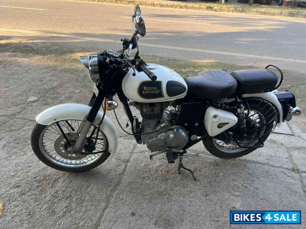 Ash White Royal Enfield Classic 350