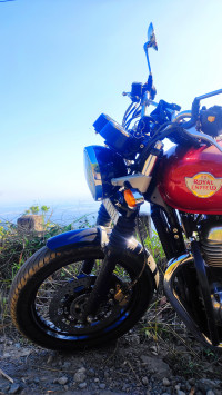 Canyon Red Royal Enfield Interceptor 650 Twin