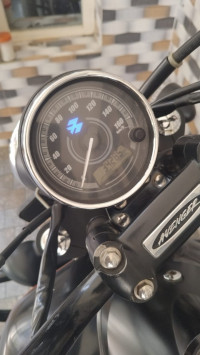 Bajaj Avenger Street 220