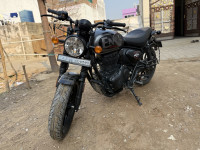 Dapper Gray Royal Enfield Hunter 350 Metro