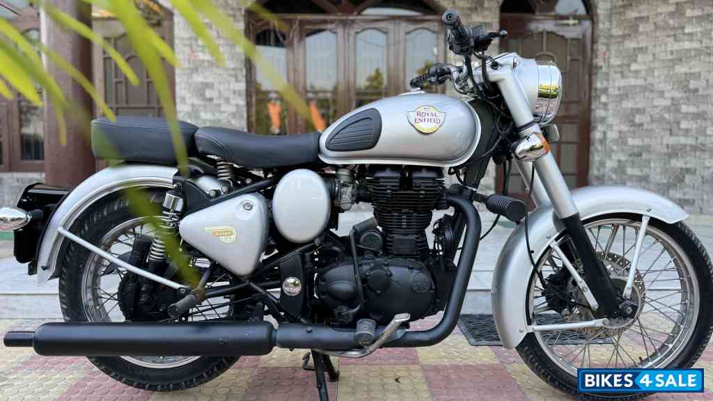 Royal Enfield Classic 350