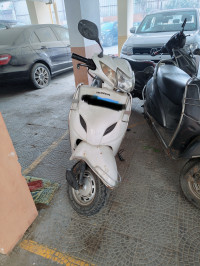 White Honda Activa 3G