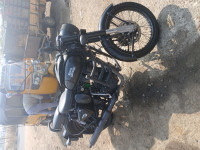 Royal Enfield Classic Stealth Black