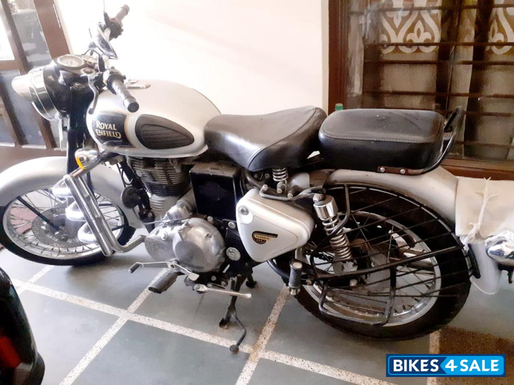 Royal Enfield Classic 350