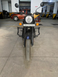 Royal Enfield Classic Stealth Black