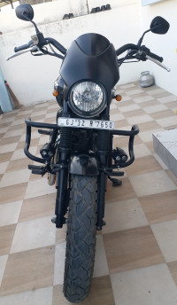 Royal Enfield Meteor 350 Stellar