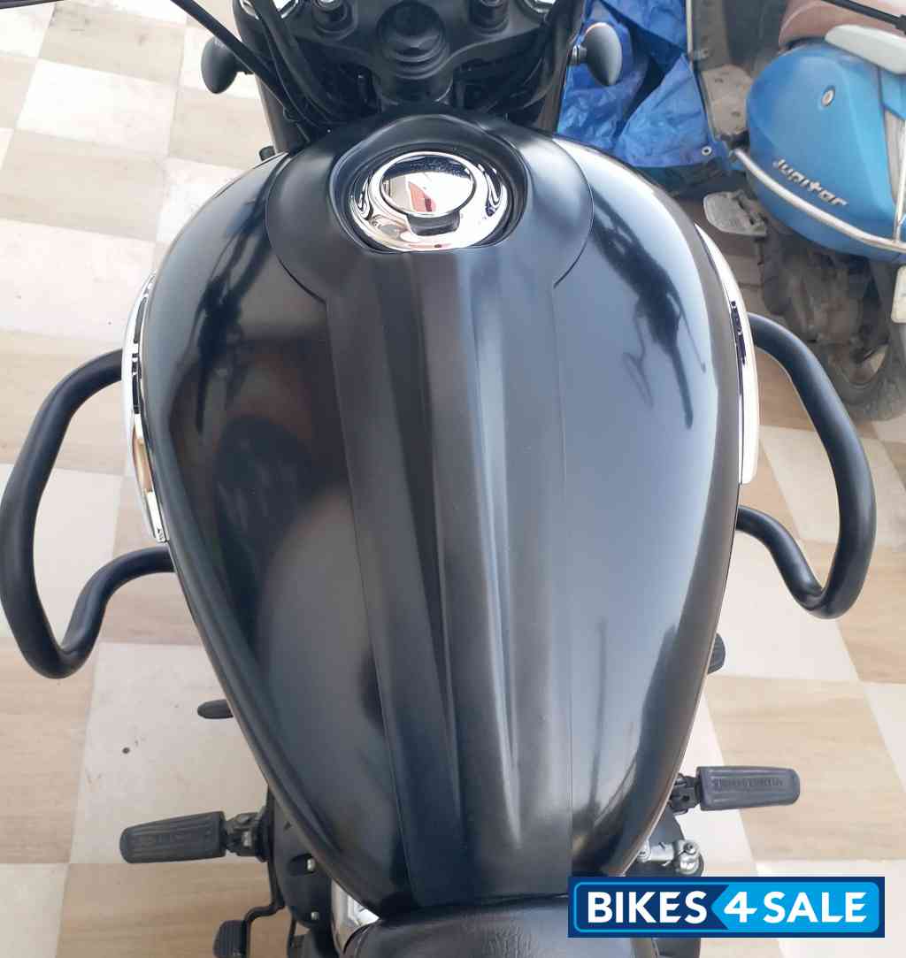 Royal Enfield Meteor 350 Stellar