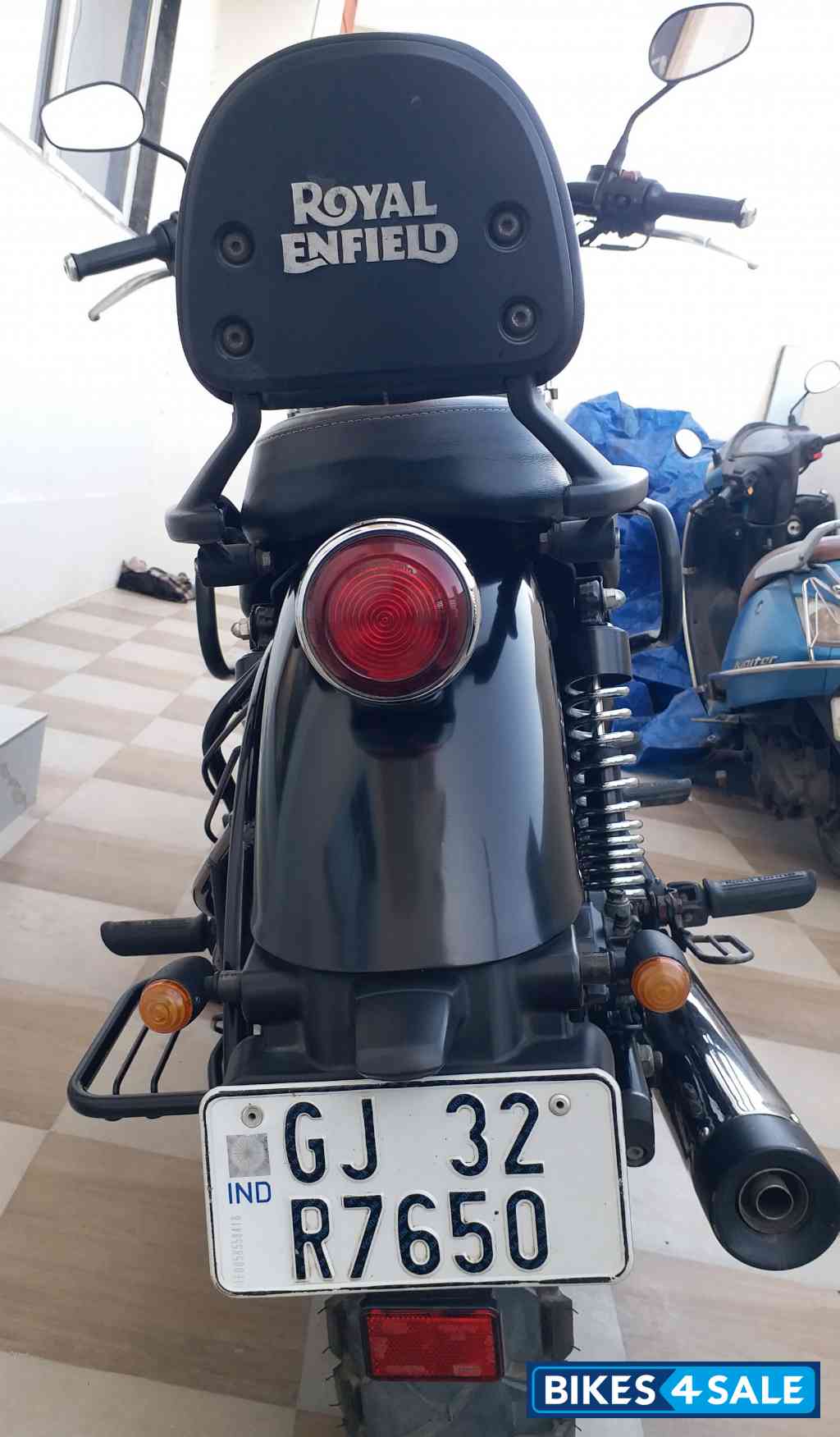 Royal Enfield Meteor 350 Stellar