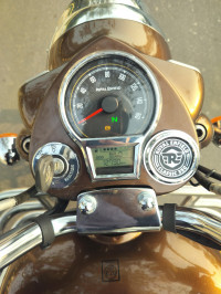 Royal Enfield Classic 350 2024