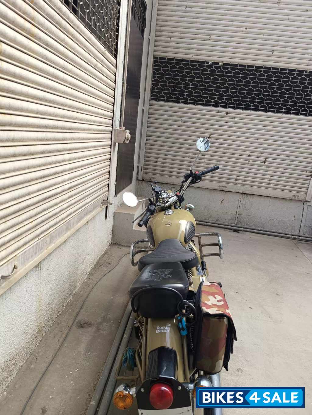 Desert Royal Enfield Classic Desert Storm