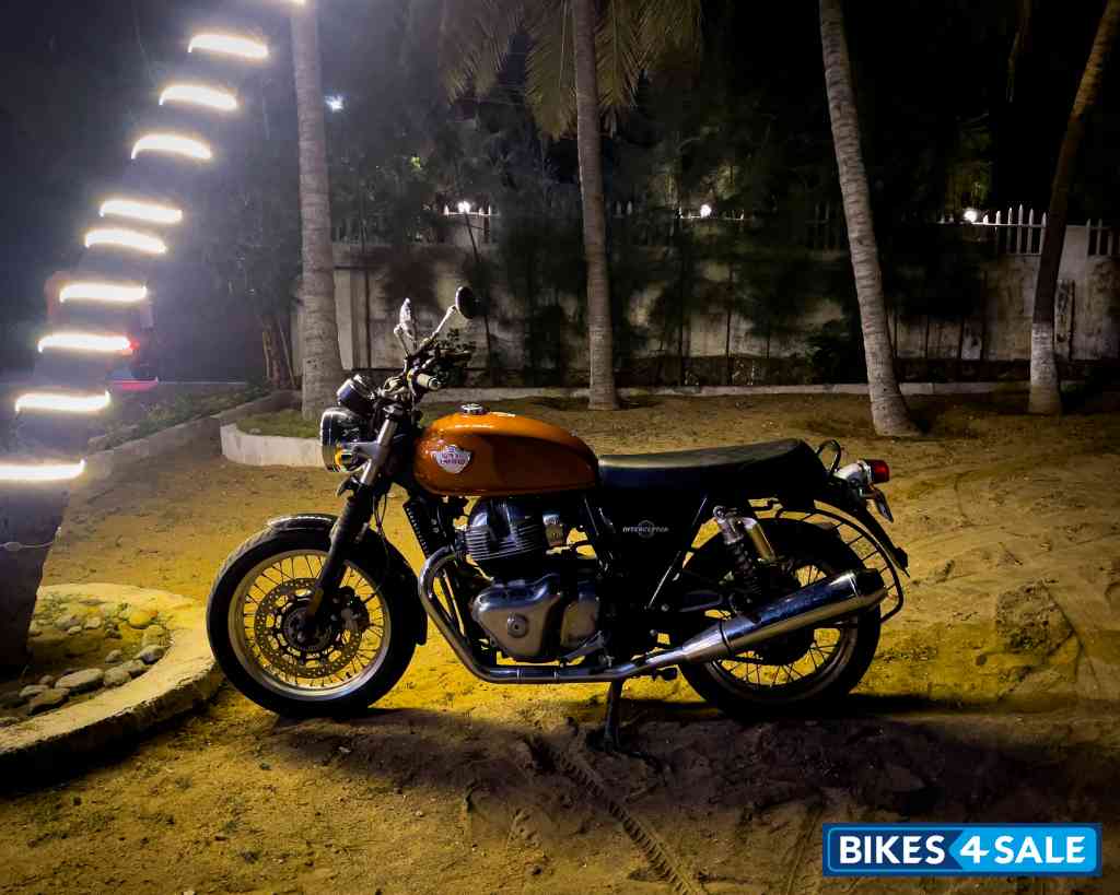 Orange Royal Enfield Interceptor 650 Twin Orange Royal Enfield Interceptor 650 Twin